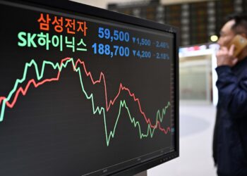 ‘슈퍼 을’ ASML 실적 쇼크에 ‘5만 전자’… 반도체 겨울론 재점화