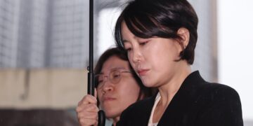 [속보] ‘음주운전’ 문다혜 경찰 출석…“죄송하다”