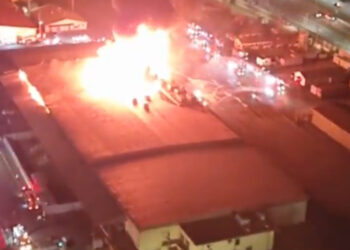 부산 범일동 미군 55보급창 화재…대응 2단계