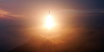 北, 美대선 직전 ‘ICBM 도발’
한미, 9년 만에 ‘비핵화’ 삭제