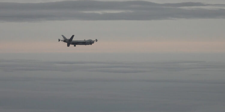 ‘글로벌 호크’ 포착한 표적, ‘리퍼’가 폭격…한미, 첫 무인기 연합 실사격 훈련