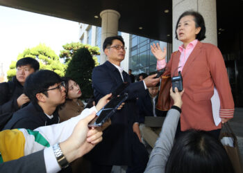 與중진·원로들 “특단 조치를”… 용산에 쇄신 요구