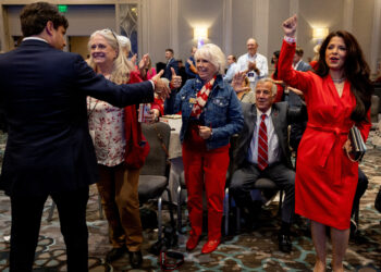 ‘비백인 노동계층’까지 품은 공화당… 샤이 트럼프, 승부 갈랐다