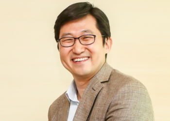 쿠팡 김범석 의장, 5000억원대 보유 주식 매각 “세금 납부용”