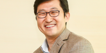 쿠팡 김범석 의장, 5000억원대 보유 주식 매각 “세금 납부용”