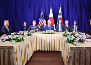 尹, APEC·G20 참석… 트럼프와 회동 추진