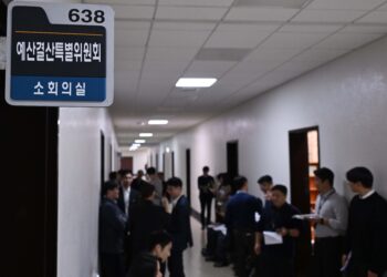 677조 예산 심사 흔드는 ‘李 사법리스크’