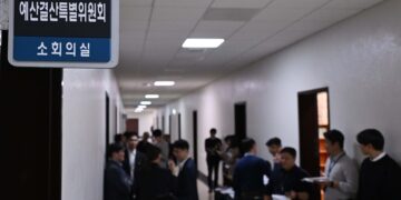 677조 예산 심사 흔드는 ‘李 사법리스크’