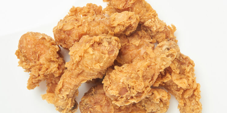 ‘배달 치킨’ 앞으로 더 비싸진다?…“퇴근 후 치맥, 이제 못하겠네요”