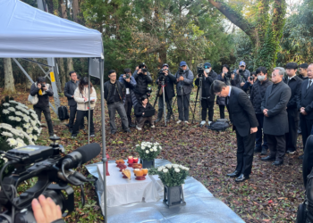 적반하장 日 “한국 불참 유감”