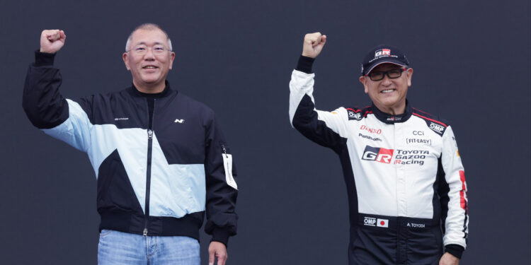 한 달 새 두 번 만난 현대차·도요타 수장… 수소차 시장 키운다