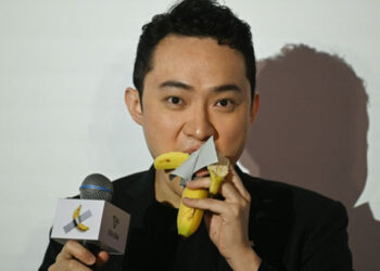 바나나 한 개 ‘86억’에 사더니…“다른 바나나보다 맛있다” 먹어버린 男