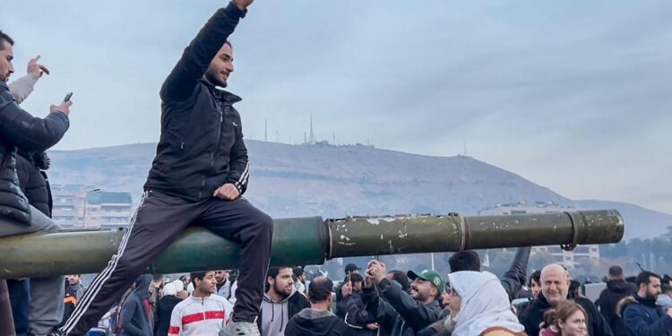 시리아 반군 “내전 승리”… 알아사드 비행기 격추 사망 가능성
