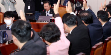 여야 ‘검사 탄핵’ 정면충돌 | 서울신문