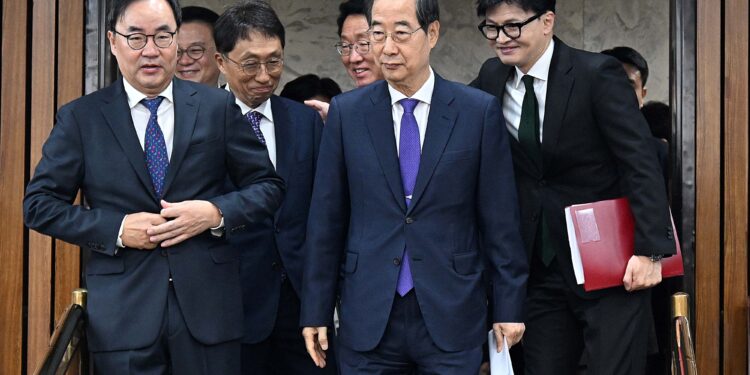 한 총리, 오늘 오후 2시 임시 국무회의 개최…‘국정 수습방안’ 논의