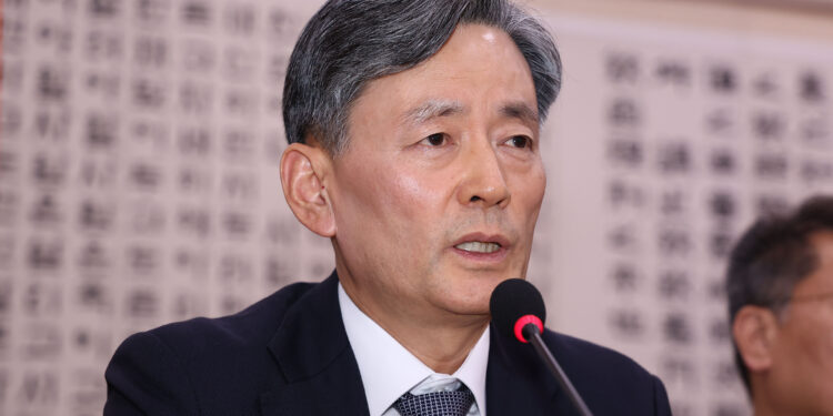 경찰, ‘내란 혐의’ 경찰청장·서울청장 긴급체포…사상 초유