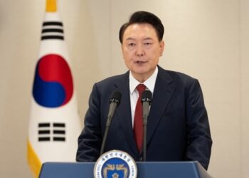 尹측 “체포영장 발부 불법무효…놀랍고 도저히 받아들이기 어려워”