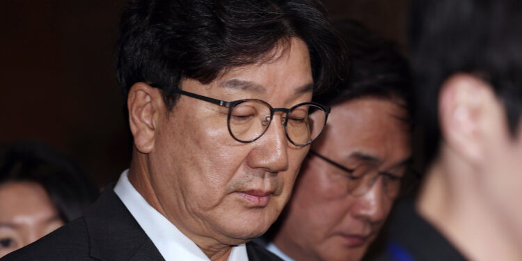 [속보] 권성동 “尹탄핵 유감·송구…민주, 국정 마비 말길”