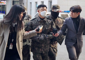 [속보] ‘햄버거집 계엄회동’ 문상호 정보사령관 구속영장 발부