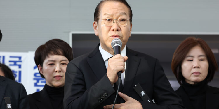 권영세 “비상계엄·尹탄핵으로 걱정 끼친 점 깊이 사과”