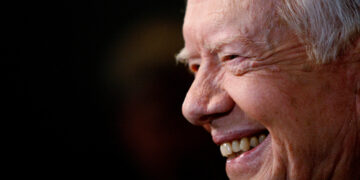 40년 인권 전도사로… “퇴임 대통령의 새 정의 내려”