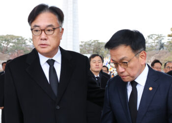 “최 대행, 대통령실 참모진 사의 수리 계획 없다”