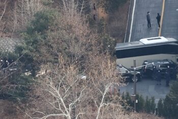 침묵하는 대통령실…尹 체포영장 집행 ‘2차 시도’도 어려울 듯