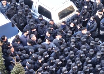 “尹 체포영장 집행 협조” 공수처, 최상목에 공문 재발송… 경찰, 경호처장에 “7일 출석” 요구