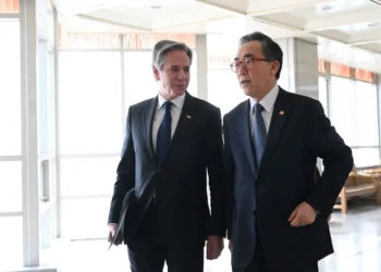 [단독] 감사 선물, 두 번의 포옹… 블링컨, 조태열 장관에 ‘각별한 인사’