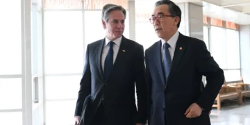 [단독] 감사 선물, 두 번의 포옹… 블링컨, 조태열 장관에 ‘각별한 인사’