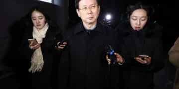 前경호처장·본부장, 경찰 조사 후 귀가…“수사 성실히 협조했다”