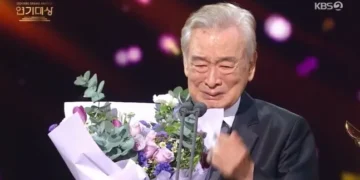 ‘90세’ 이순재, 결국 눈물 쏟았다 “오래 살다보니 이런 날”… KBS 연기대상 수상소감 보니