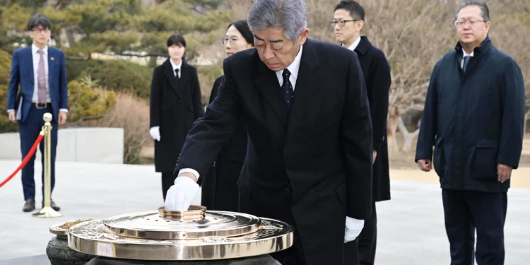 7년 만에 방한 日외무 “트럼프 취임 때 한미일 협력 중요성 전할 것”