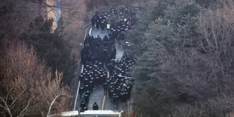 경찰, ‘尹체포 저지 주도’ 김성훈 경호처 차장 체포 시도