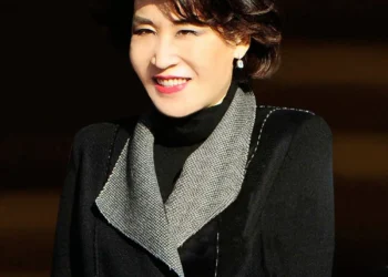 도쿄 쓰타야에 간 정유경 회장… ‘신세계백화점’ 새 비전 찾는다