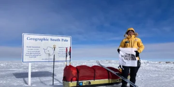 김영미 대장, 남극대륙 단독 횡단 성공