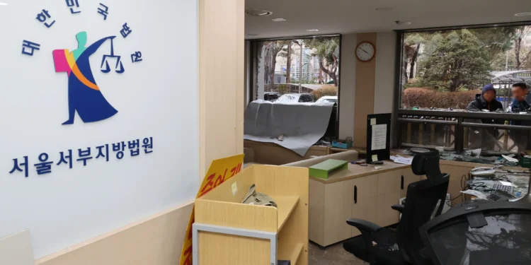 ‘서부지법 사태’ 과격해진 배경은… “유튜버 선전·선동, 정치 여론전”