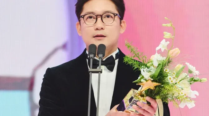 “돈 벌러 간다”던 김대호 아나, MC몽 품에 안겼다