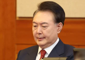 [속보] 尹 “직무 복귀하면 또 계엄? ‘개헌’ 집중하겠다”