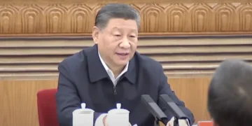 노타이에 점퍼, 일일이 악수 건넨 시진핑…‘말씀’ 받아 적은 빅테크 수장들은 초긴장