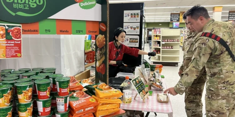 미군 취향 잡은 ‘비비고’… 전 세계 기지로 판로 넓힌다