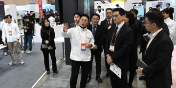 건설 드론·스마트 충전·주차 솔루션까지… ‘미래 신기술’ 한곳에