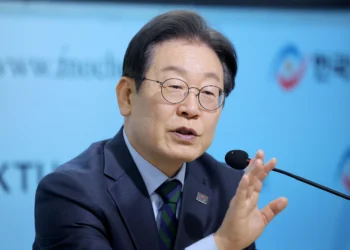 이재명 “여당이 버리고 떠난 보수까지 민주당이 책임져야”