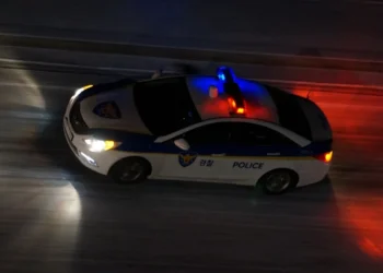 “수상한 남성” 신고받고 출동한 경찰 피습…50대 용의자 총격 사망