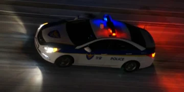 “수상한 남성” 신고받고 출동한 경찰 피습…50대 용의자 총격 사망