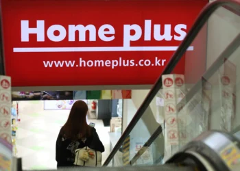 부동산 가치 뚝 떨어진 홈플러스 “할인 행사 연장”… 현금 확보 비상