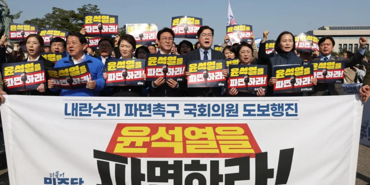 尹탄핵심판 선고기일 앞둔 野…장외 집회·도보 행진·삼보일배 여론전