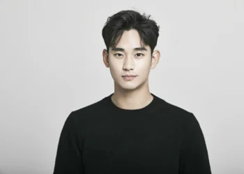 김수현 측, 故김새론 모친에 만남 요청…“생각 다른 부분 있다”
