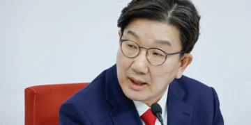 권성동 “헌재 尹탄핵심판 결과에 승복할 것…당 공식 입장”