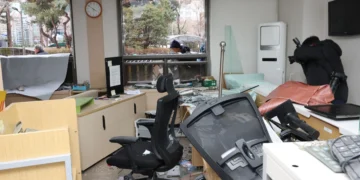 서부지법 사태 가담자들…“열려있던 문으로 뒤늦게 진입, 특수건조물침입 아냐”